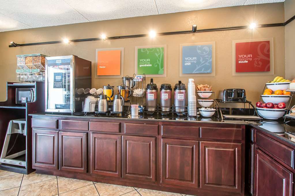 Comfort Inn & Suites Rochelle - Dekalb Restaurant photo